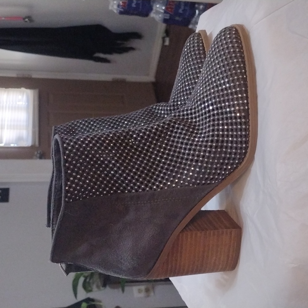 Madden girl sparkle bootie, gray, women's size 8.5